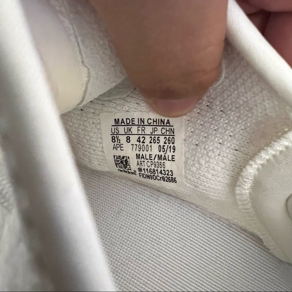 Yeezy boost 350 v2 cream triple white - Picture 7 of 8